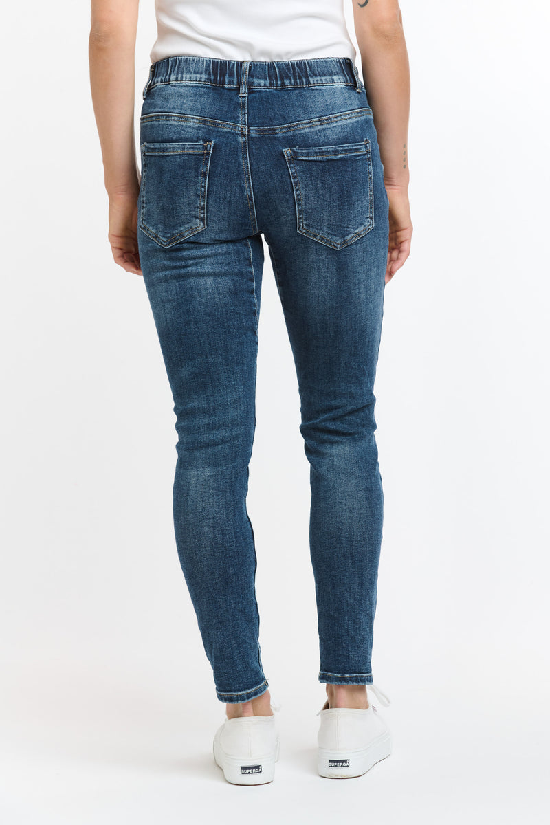 Emma Stretch Jean Dark Denim