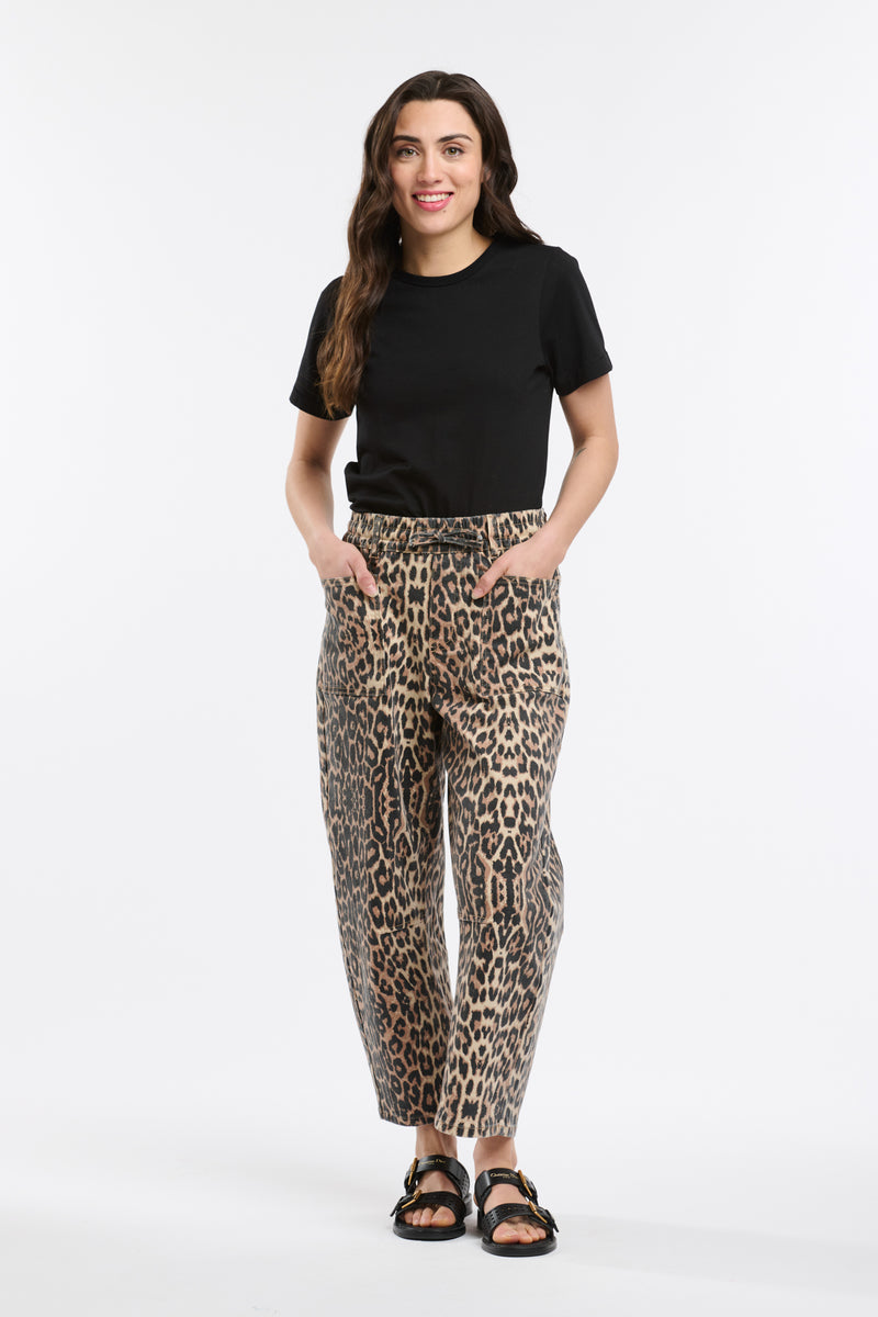 Leo Barrel Jean Leopard
