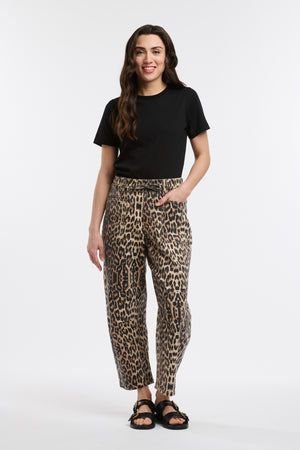 Leo Barrel Jean Leopard