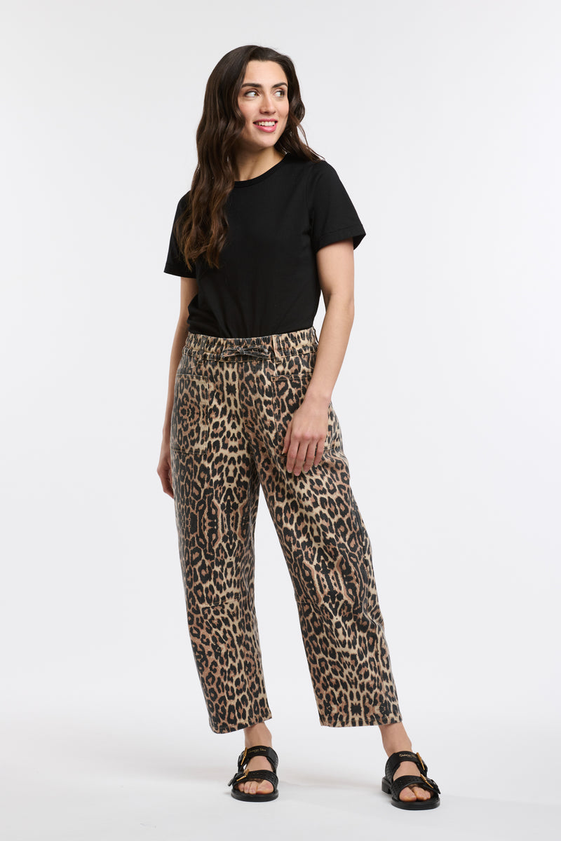 Leo Barrel Jean Leopard