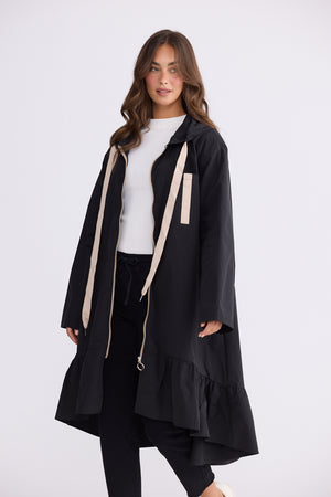 Hyacinth Raincoat Black w Taupe