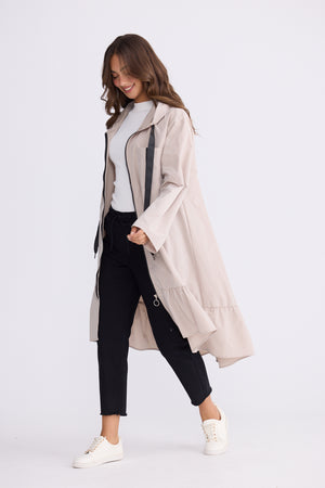 Hyacinth Raincoat Taupe w Black