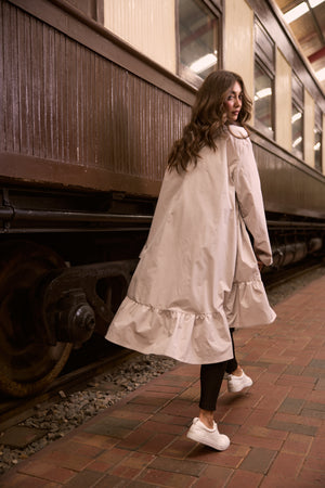 Hyacinth Raincoat Taupe w Black