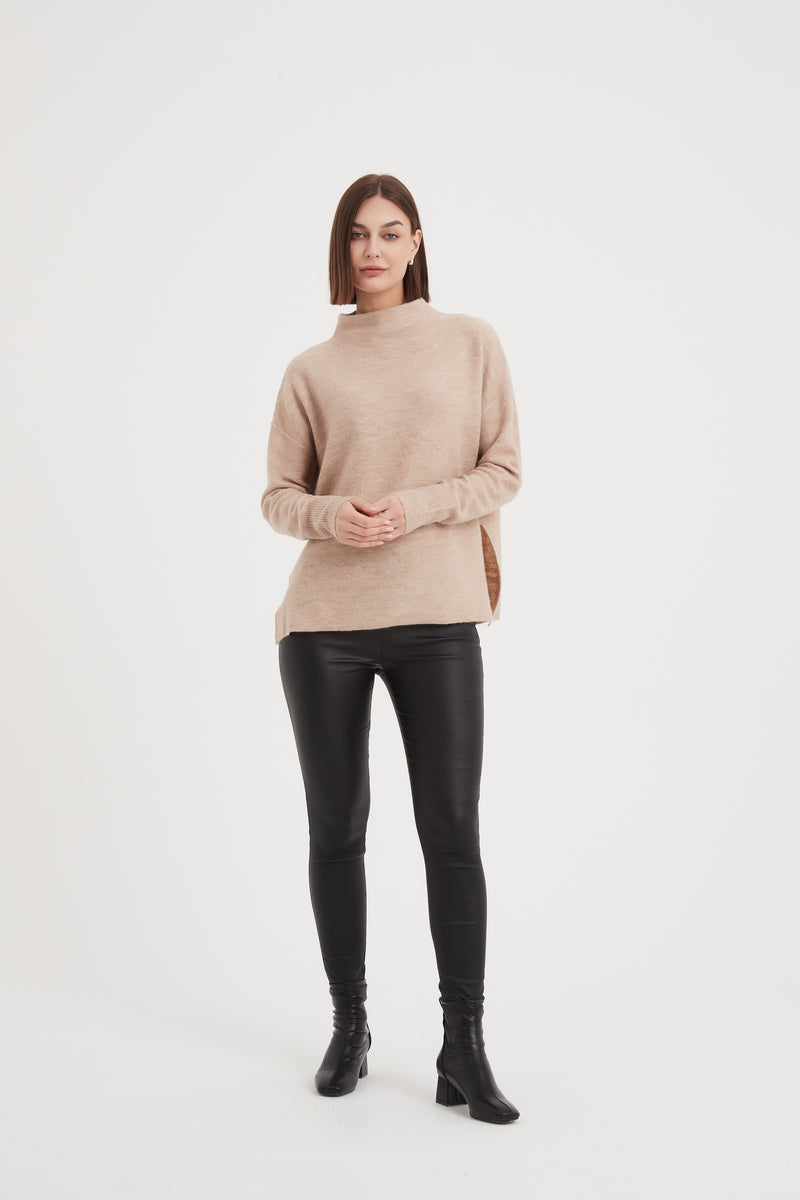 Funnel Neck Easy Knit Biege