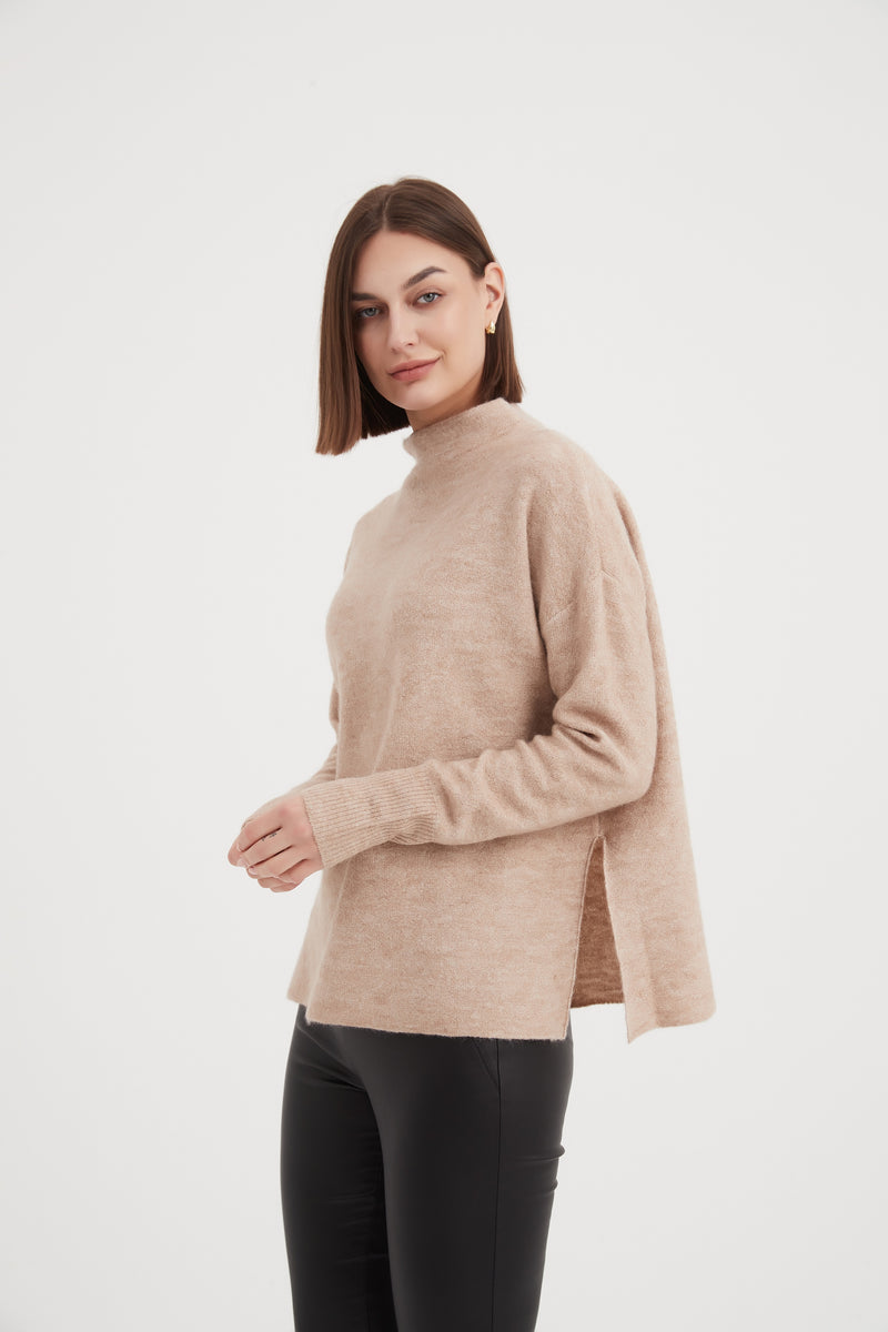 Funnel Neck Easy Knit Biege