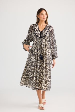 Ocean Dress Spring Fan