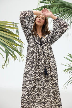 Ocean Dress Spring Fan