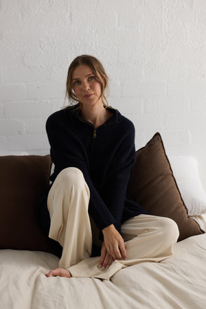 Woodside Poncho Navy