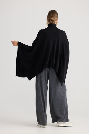 Awaken Knit Cape Black