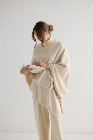 Awaken Knit Cape Dove